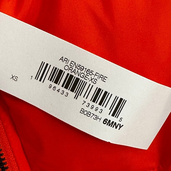 Amazon’s The Drop Womens Ari Cropped Puffer Jacket XS Fire Orange - Picture 5 of 6